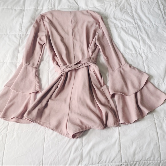 Long Sleeve Romper Size M - Picture 3 of 4